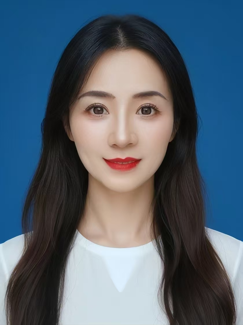 杨小凤.jpg
